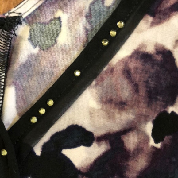 Simply Vera Dress - Picture 2 of 3